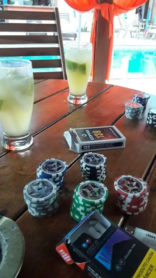 Hostel Bar Viila Do Chavesポルトセグロ