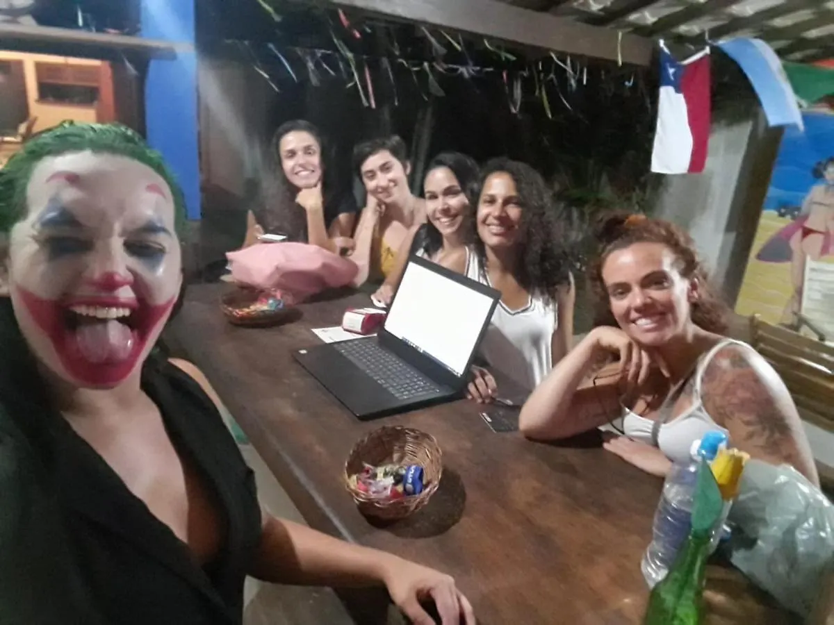 Hostel Bar Viila Do Chavesポルトセグロ